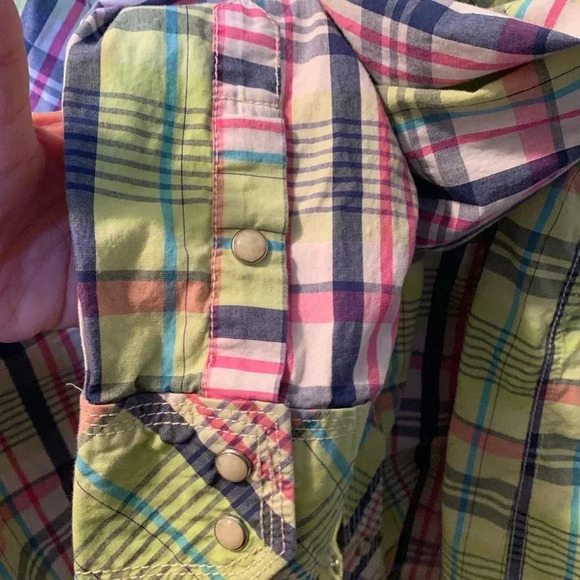 True Religion women’s button down(snaps) long sleeve plaid shirt, 100% cotton 2X - Picture 8 of 10